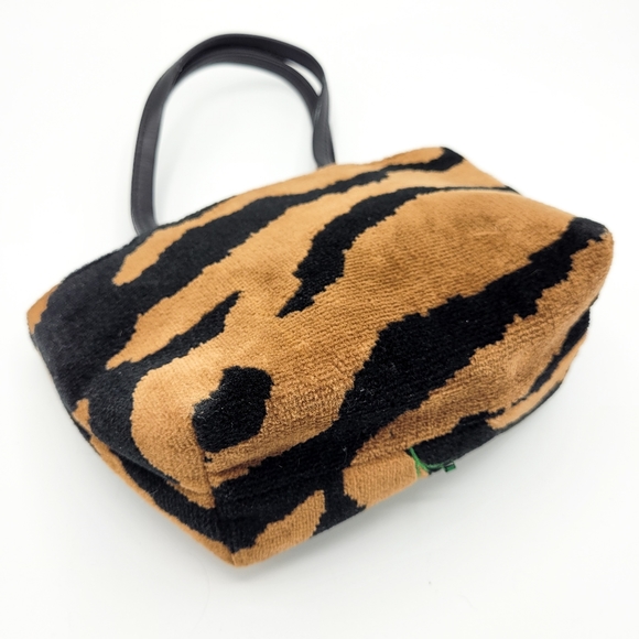 Bellina Duncan Tiger Velour Embroidered Purse - Picture 3 of 6